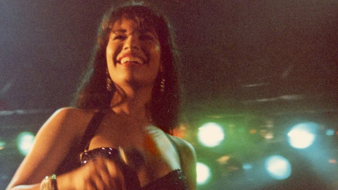 Backdrop de Selena e Los Dinos: O Legado de Uma Família